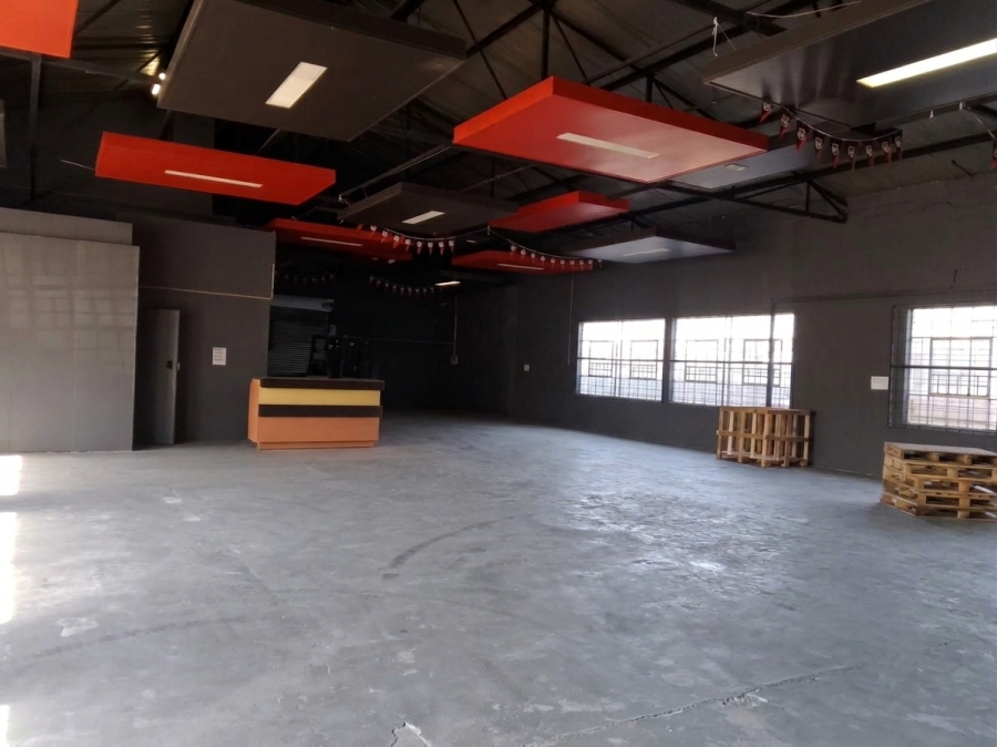 To Let Commercial Property for Rent in Zinniaville North West